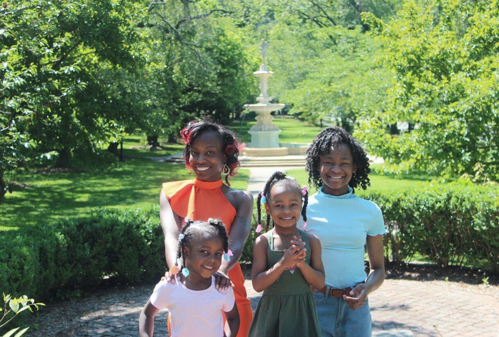 Shané Darby and her children.