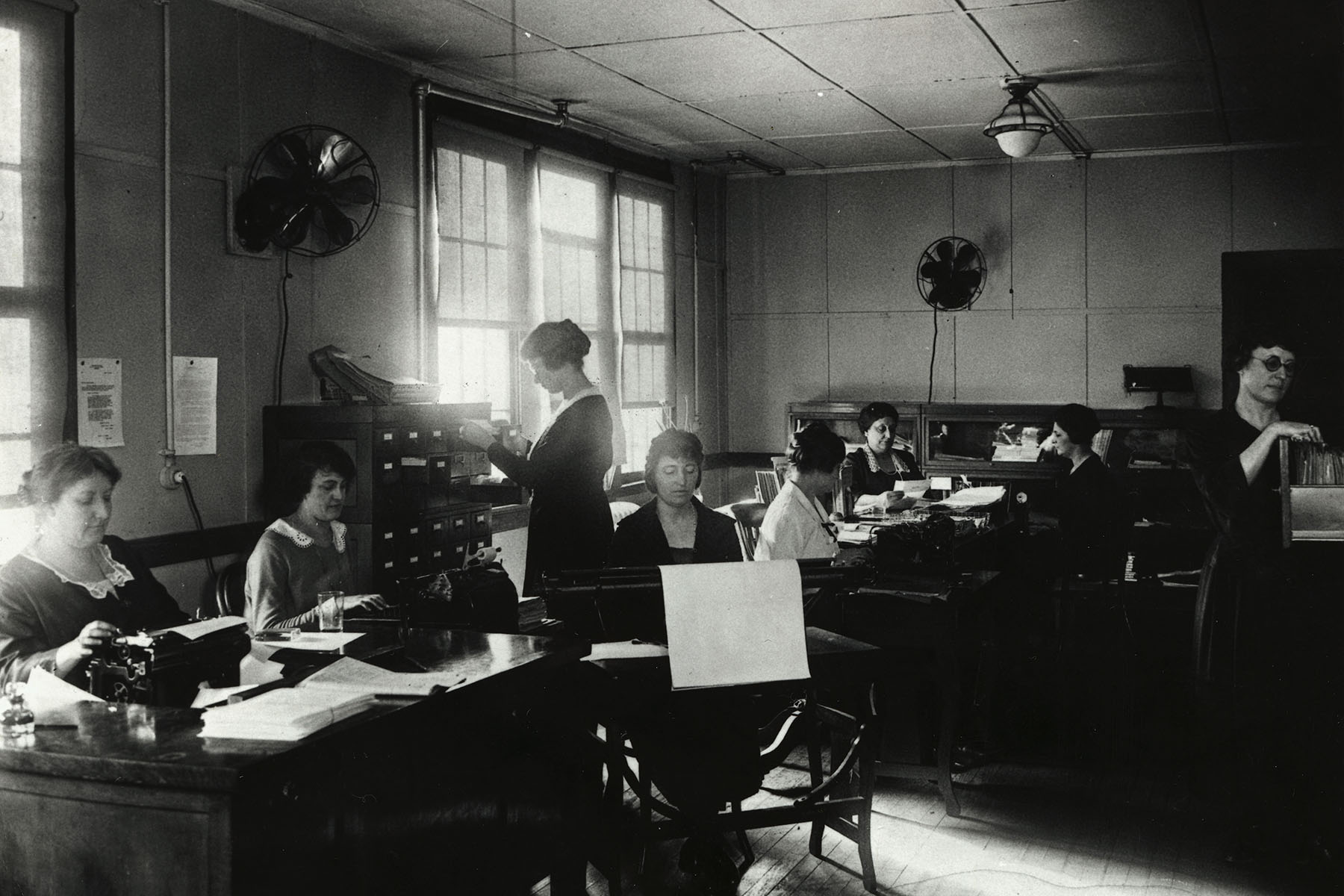 An undated photo of the head administrative force of the Women's Bureau in Washington, D.C.
