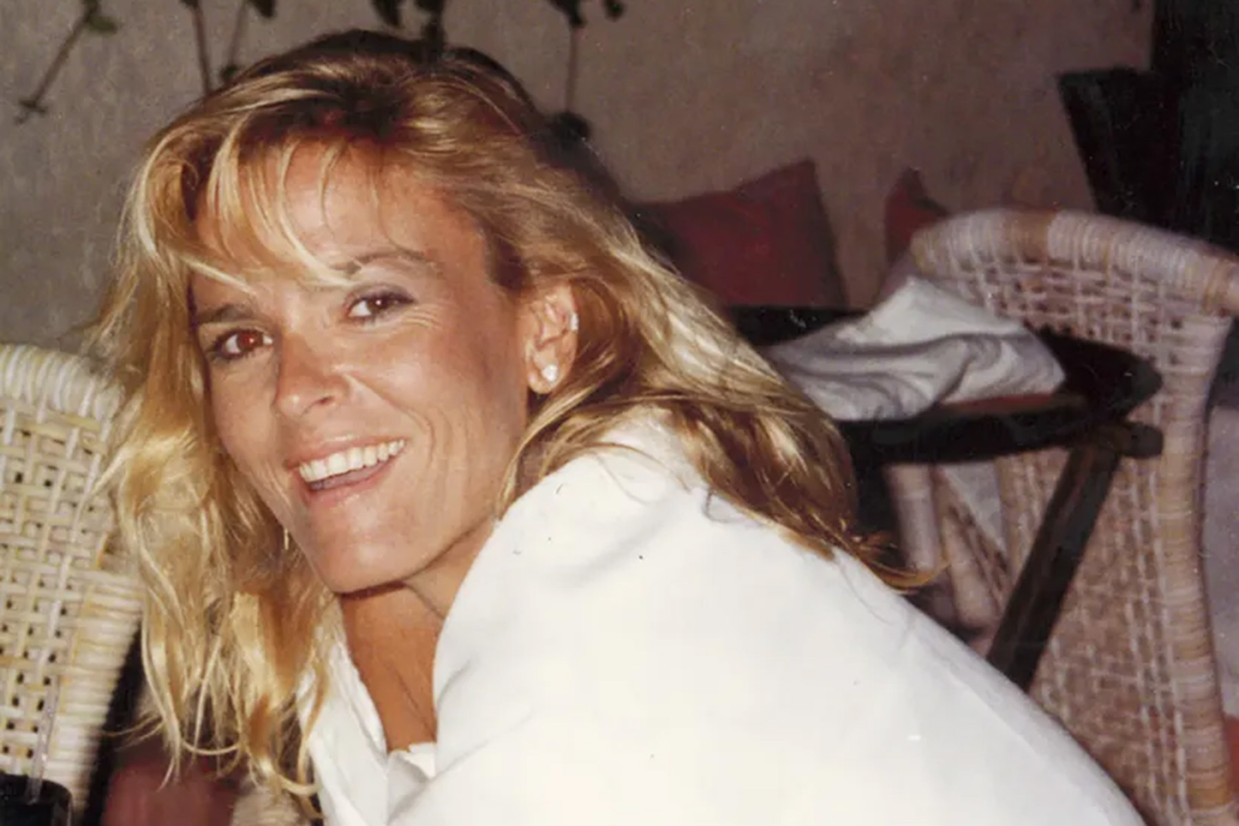 Photo of Nicole Brown Simpson smiling