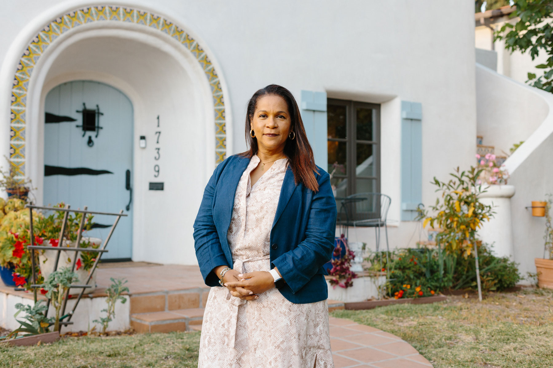 An image of Karina Edmonds at home.