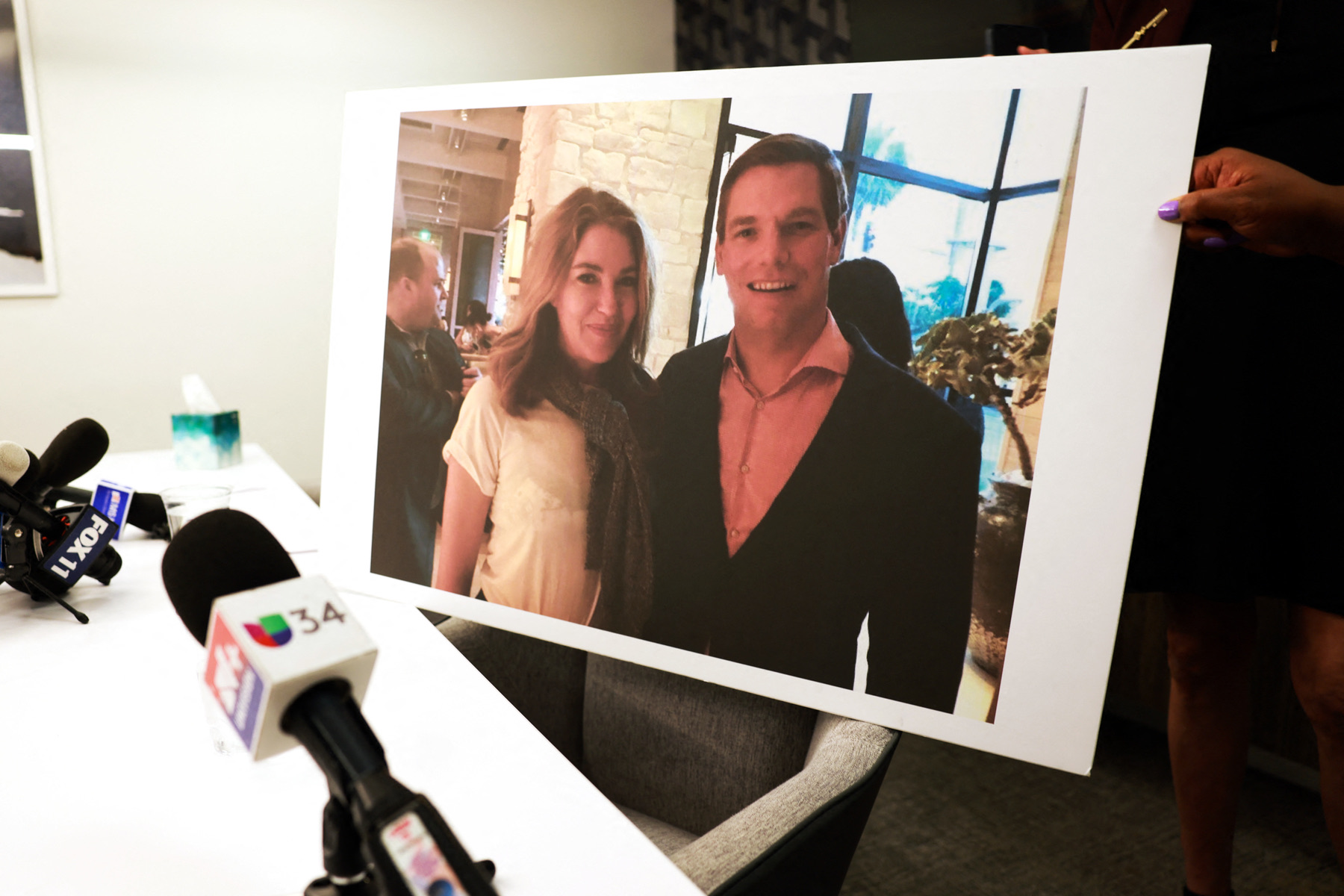 A picture showing Lonna Drewes and former U.S. Representative Eric Swalwell, Democrat of California